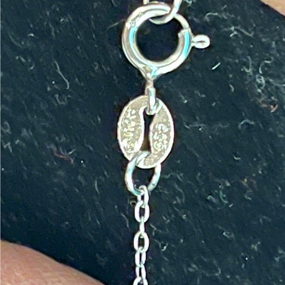 NIB- stamped 925 sterling heart 18" necklace with real diamond spinner inside. - Picture 5 of 6